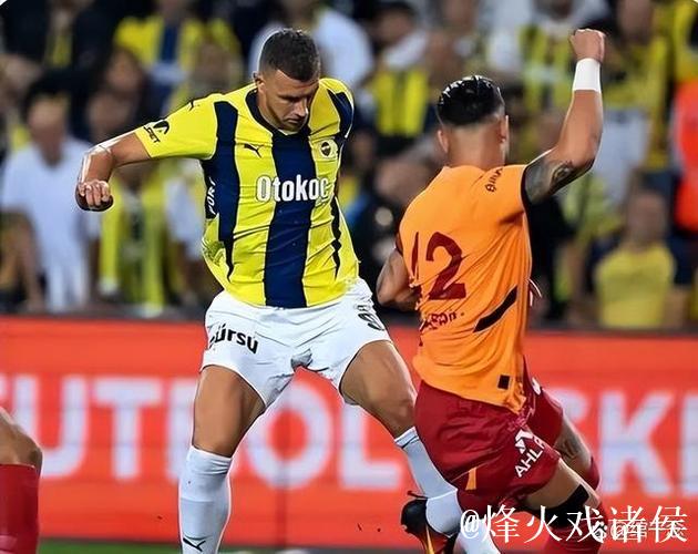 土媒:费内巴切在同时谈4-5名中卫 土媒:费内巴切在同时谈4-5名中卫